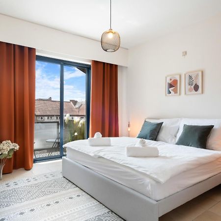 City Apartment 3 Bedroom, Kitchen, Wifi, Workspace, Coffee, Central Хасселт Экстерьер фото