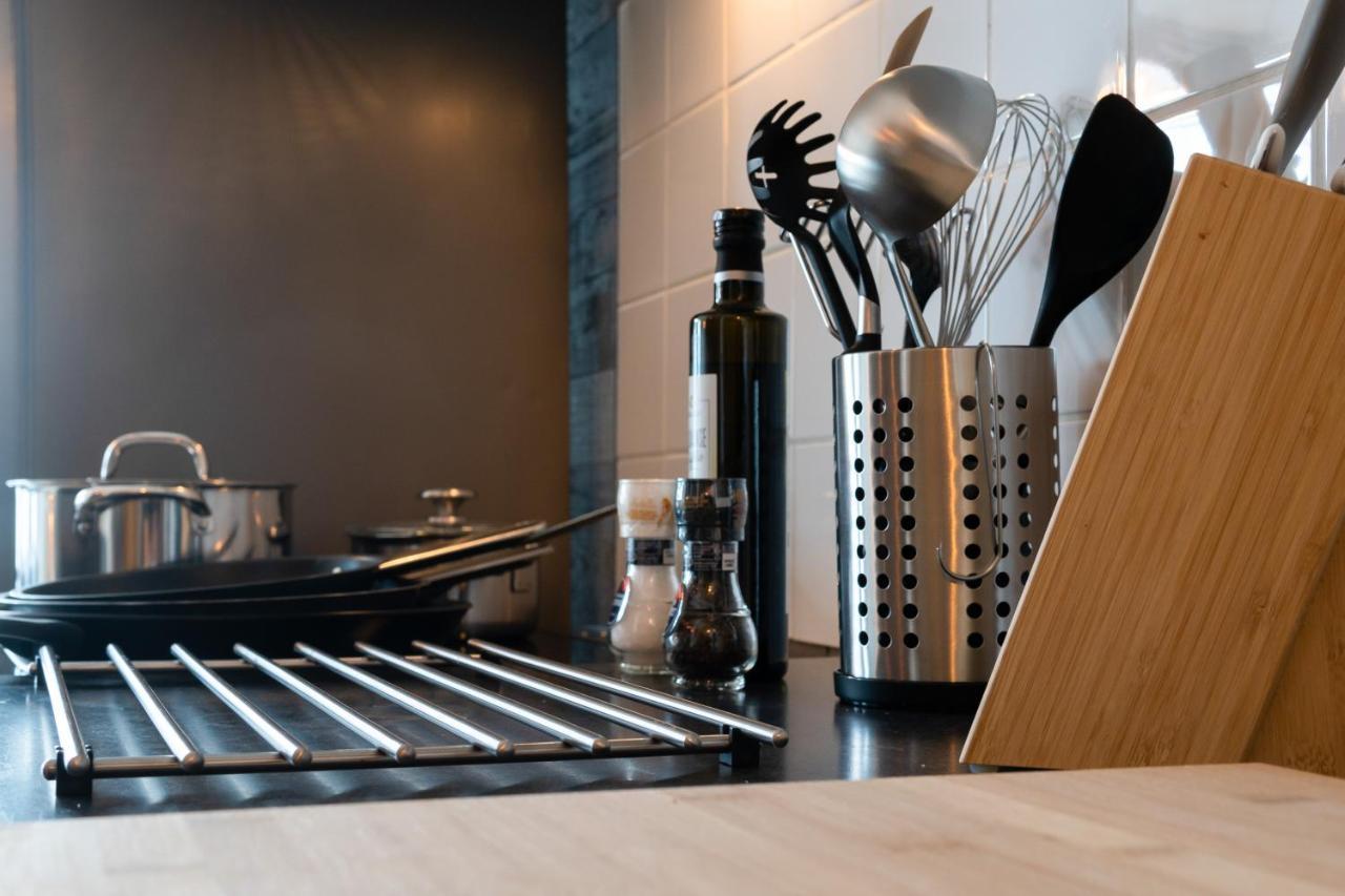 City Apartment 3 Bedroom, Kitchen, Wifi, Workspace, Coffee, Central Хасселт Экстерьер фото