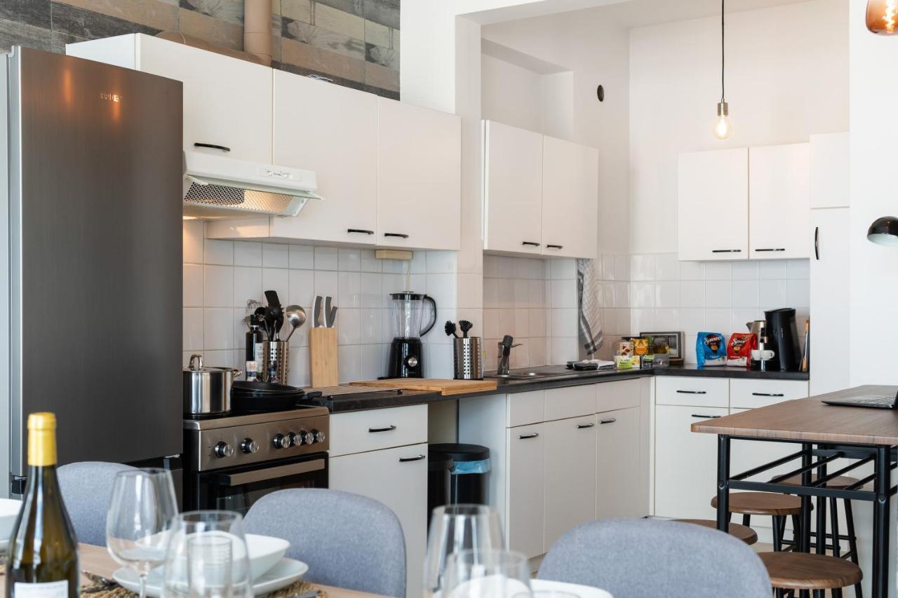 City Apartment 3 Bedroom, Kitchen, Wifi, Workspace, Coffee, Central Хасселт Экстерьер фото
