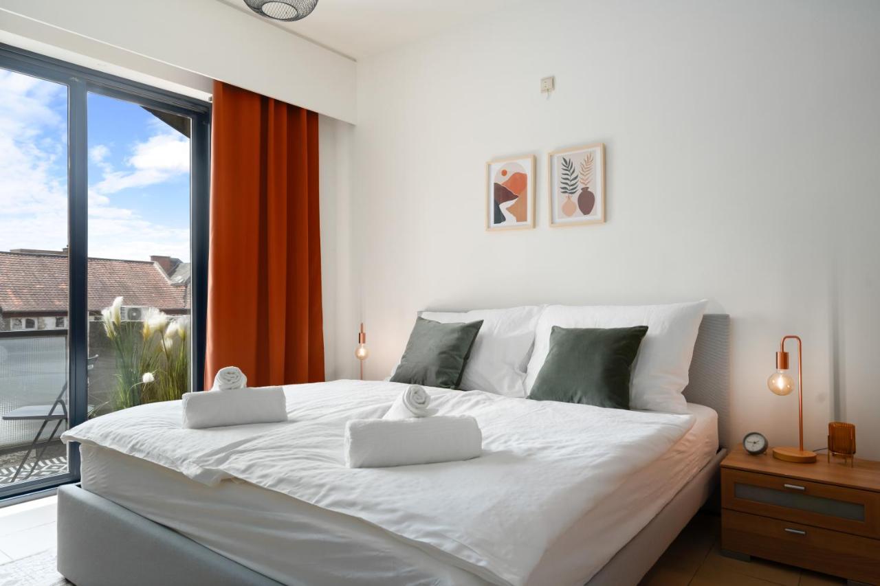 City Apartment 3 Bedroom, Kitchen, Wifi, Workspace, Coffee, Central Хасселт Экстерьер фото